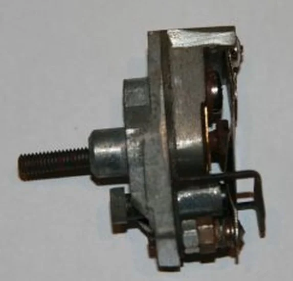 (image for) Contact breaker assembly (points), magdyno, Lucas pattern