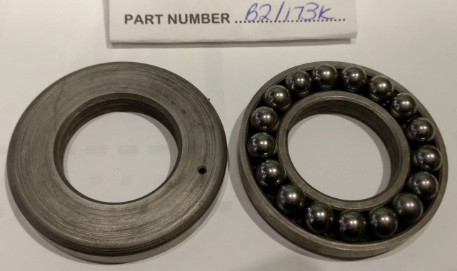 (image for) Bearing races, steering head ball races, Norton LRH