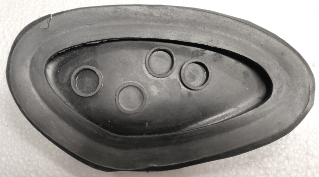 Modal Additional Images for Knee pad rubbers, Triumph, for mounting plate, damaged