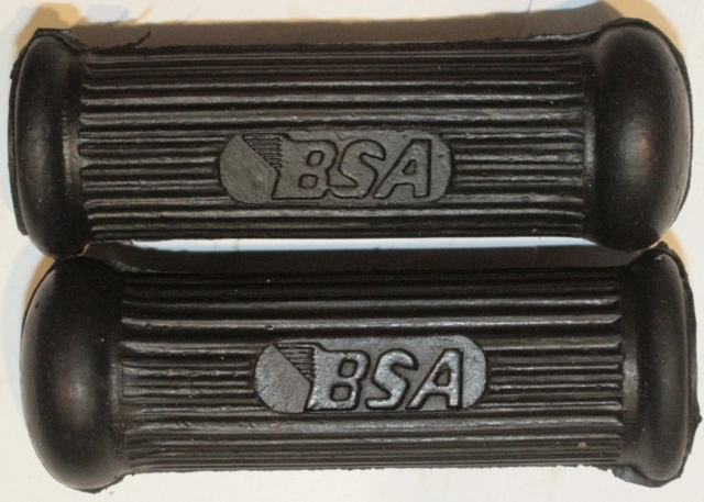 (image for) Footrest rubber, BSA, sq hole, scripted, (one)