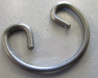 (image for) Piston circlip, round wire type, Norton twins GPM pistons (set2)